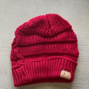 CC ponytail beanie